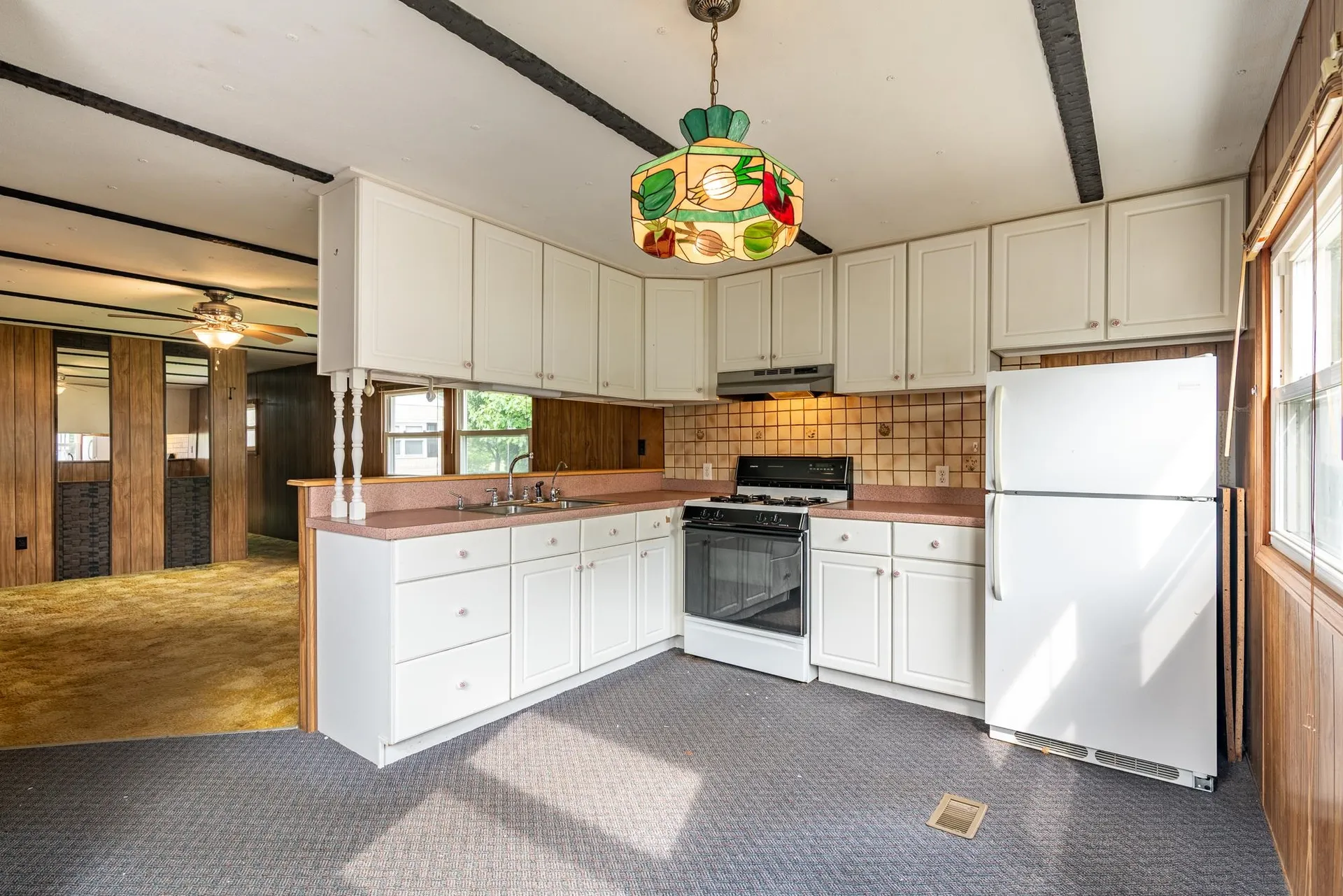 8 South Dewberry Lane Rochester NH 03867