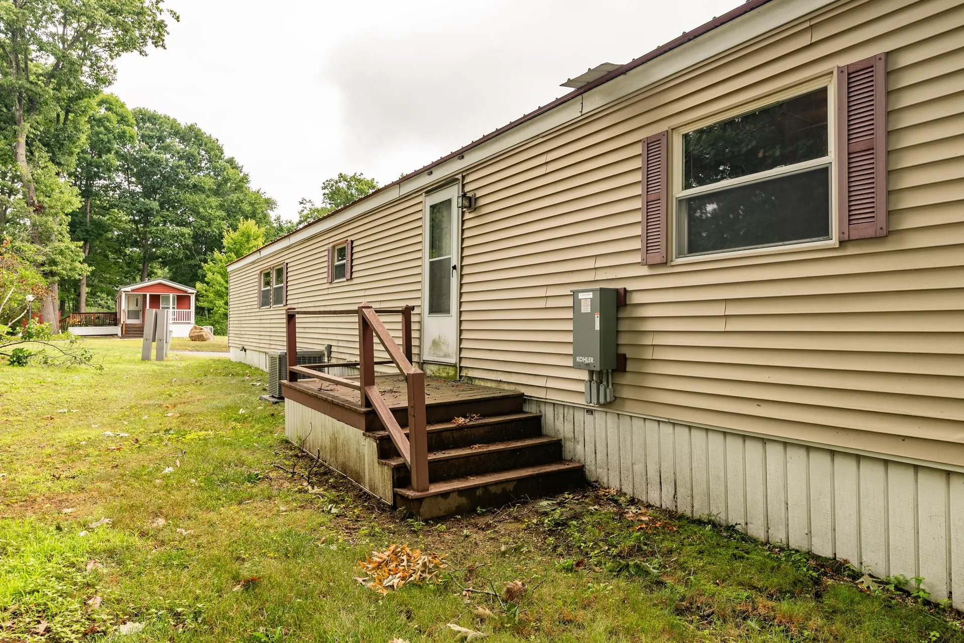 8 South Dewberry Lane Rochester NH 03867