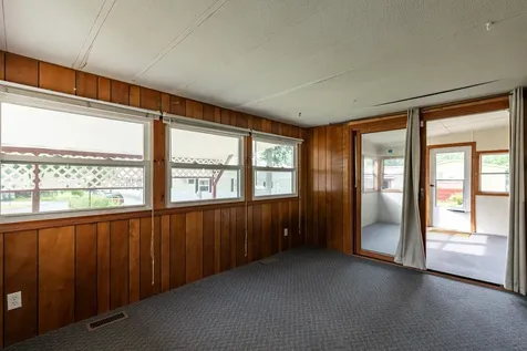 8 South Dewberry Lane Rochester NH 03867