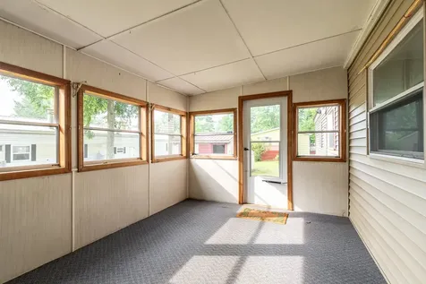 8 South Dewberry Lane Rochester NH 03867