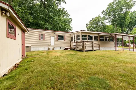 8 South Dewberry Lane Rochester NH 03867