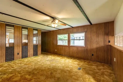 8 South Dewberry Lane Rochester NH 03867