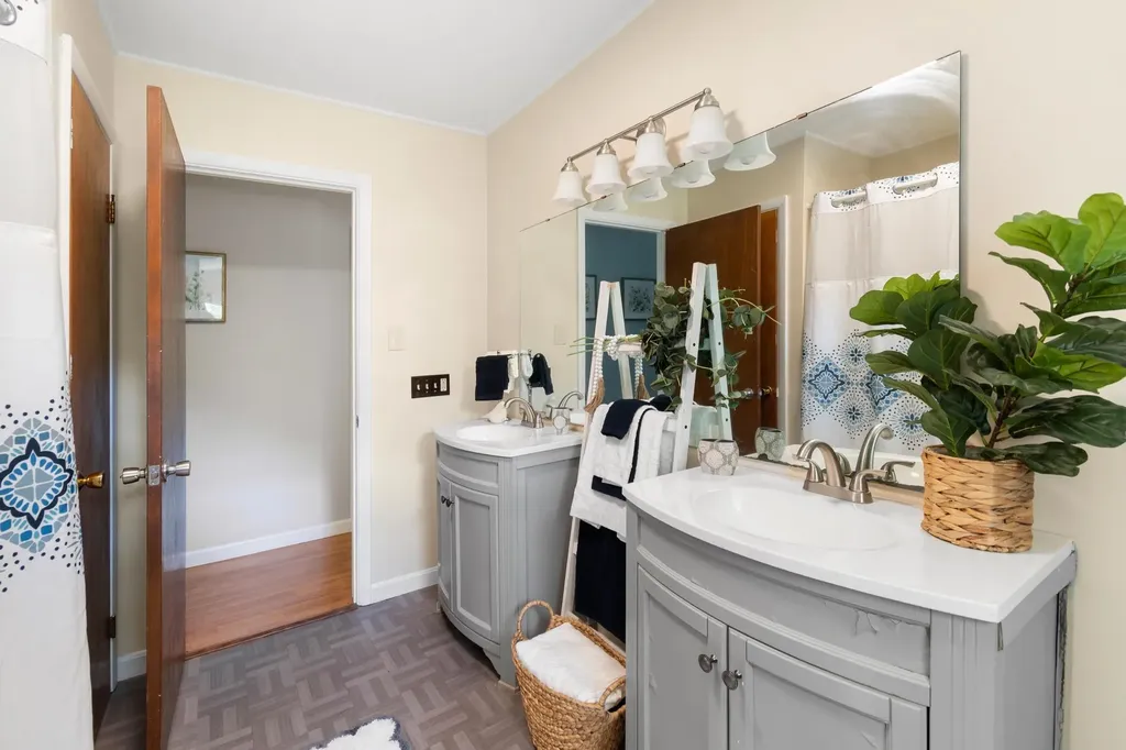 80 Birchwood Drive Colchester VT 05446