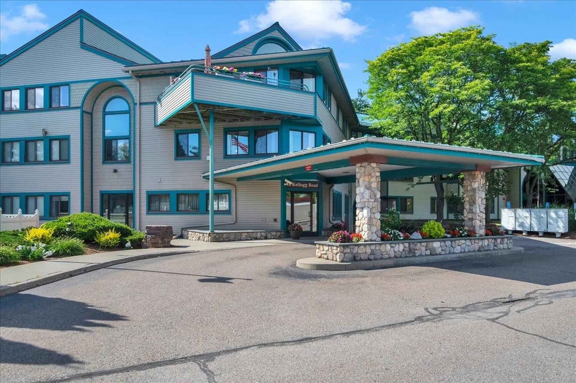 10 Kellogg Road Essex Junction VT 05452