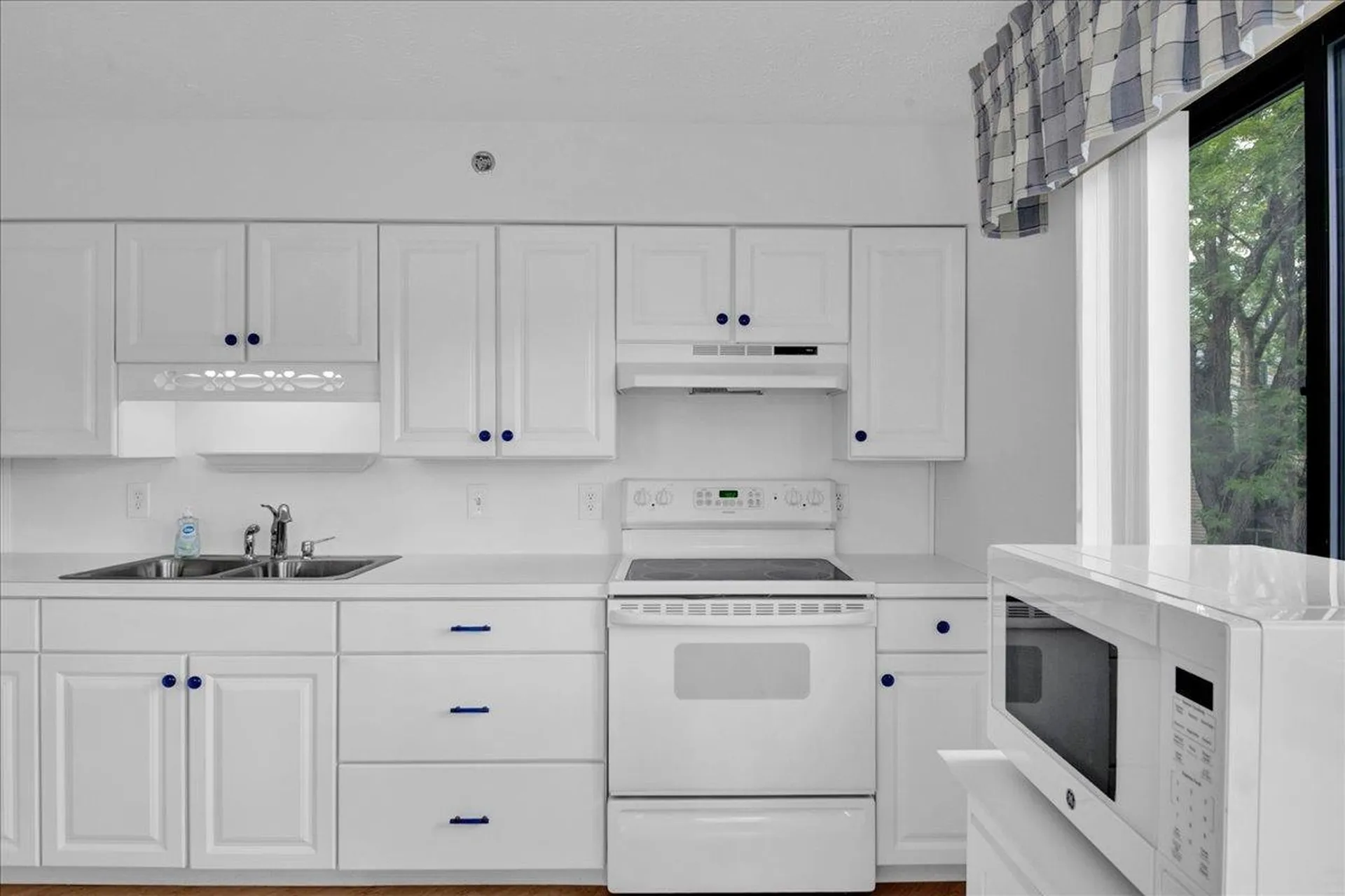 10 Kellogg Road Essex Junction VT 05452