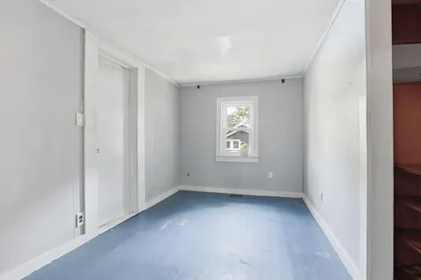 16 Hillside Avenue Amherst NH 03031-1840