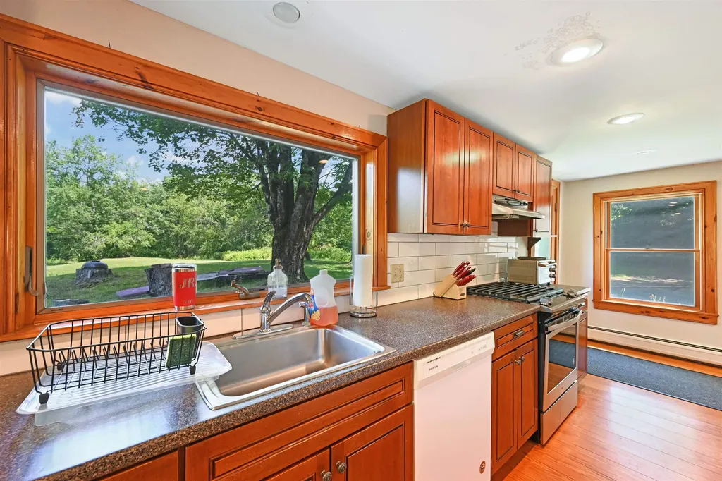 87 Grinka Farm Drive Readsboro VT 05350
