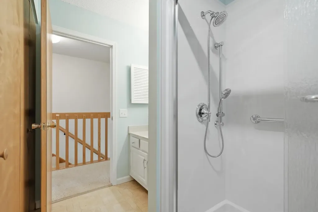 81 Hayes Avenue South Burlington VT 05403