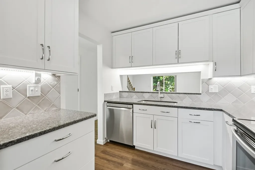 81 Hayes Avenue South Burlington VT 05403