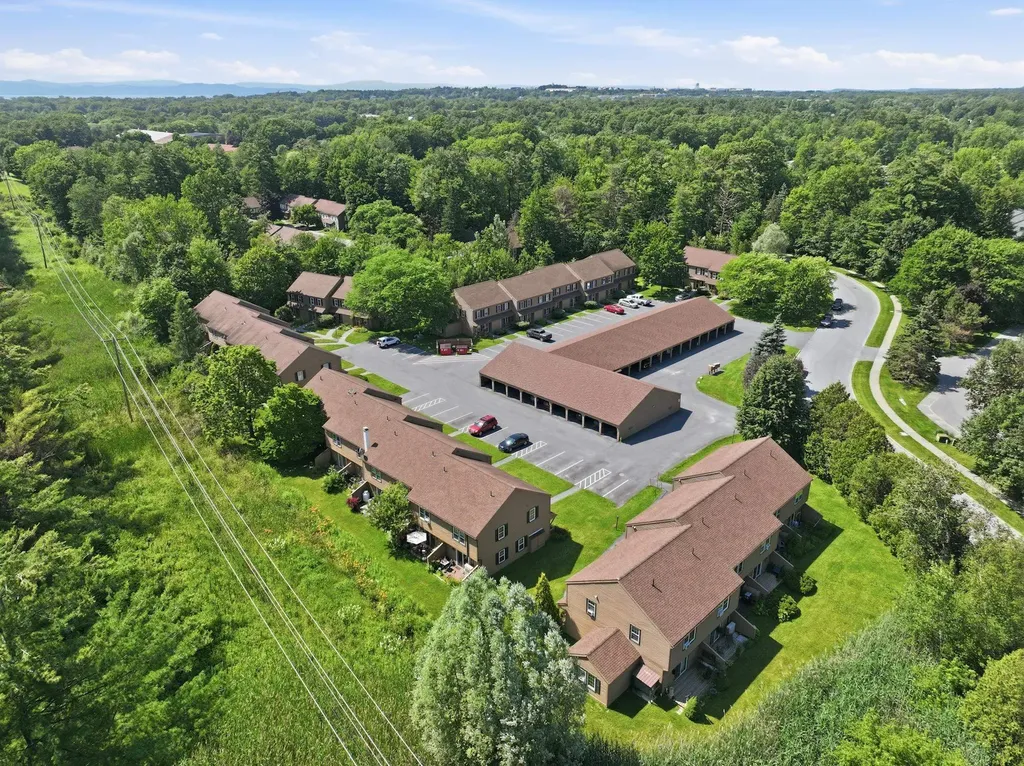 81 Hayes Avenue South Burlington VT 05403