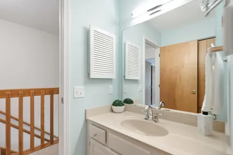 81 Hayes Avenue South Burlington VT 05403