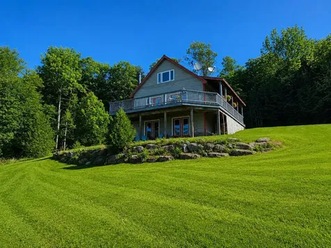212 Boulder Drive Derby VT 05829