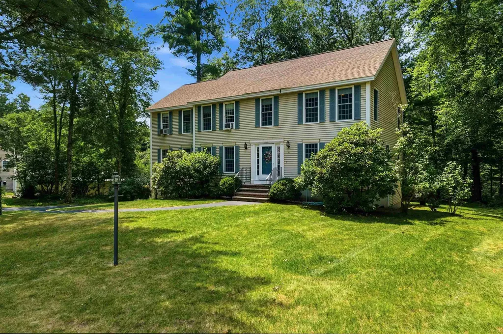 8 Wesley Lane Salem NH 03079