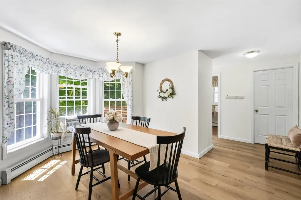 8 Wesley Lane Salem NH 03079