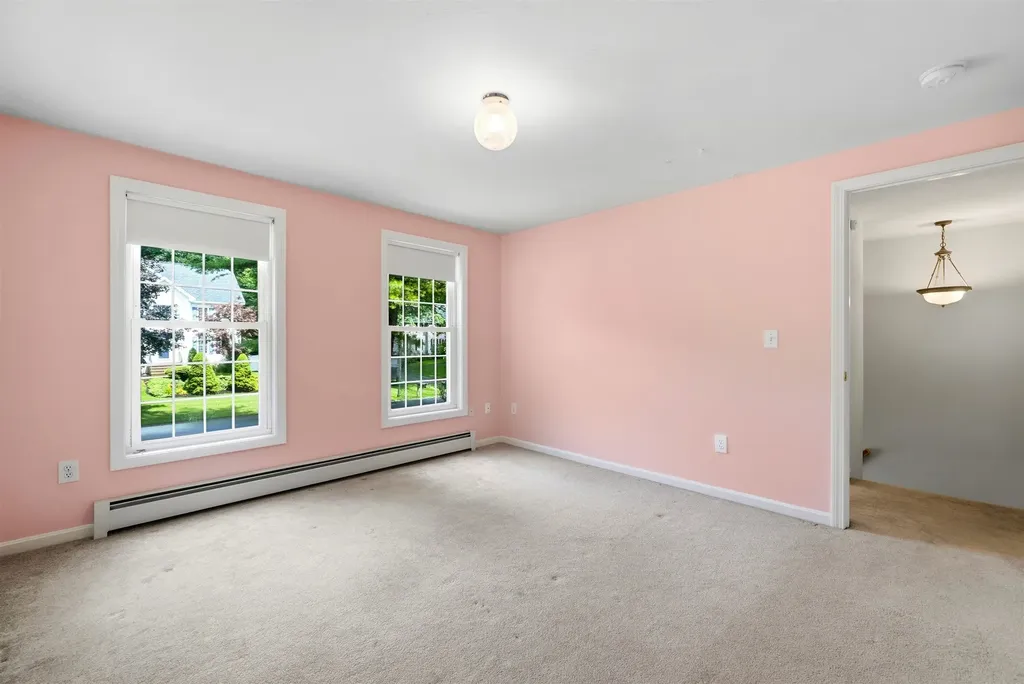 8 Wesley Lane Salem NH 03079