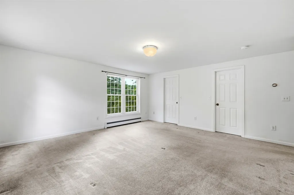 8 Wesley Lane Salem NH 03079