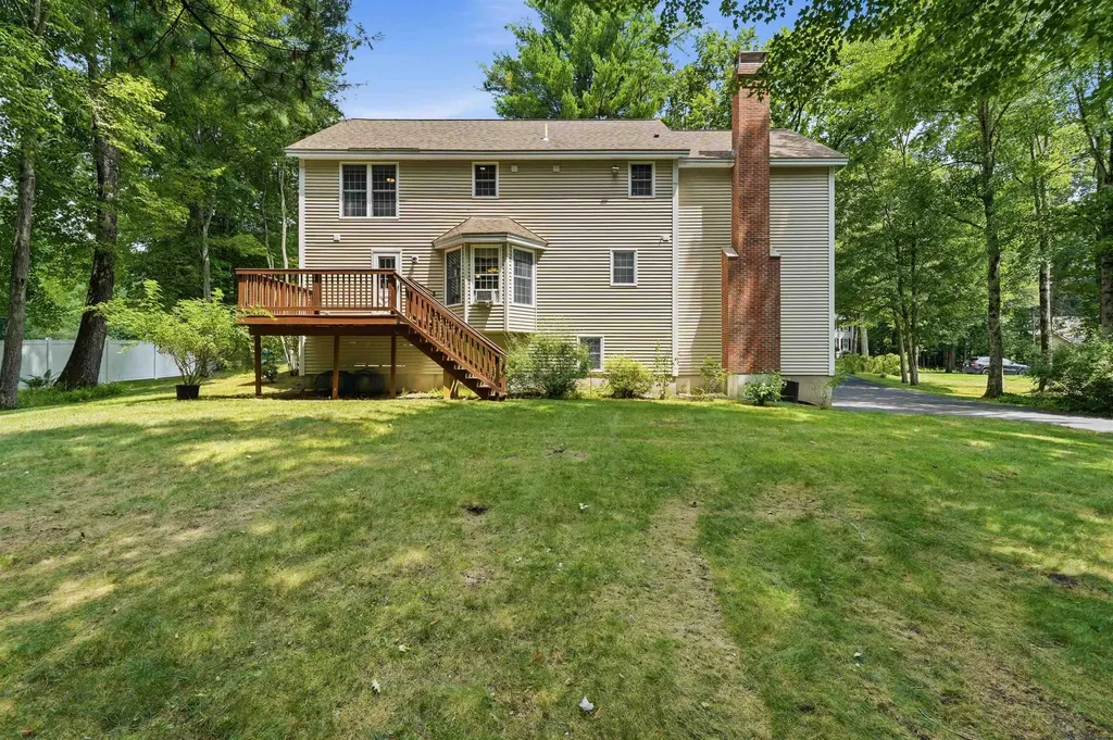 8 Wesley Lane Salem NH 03079