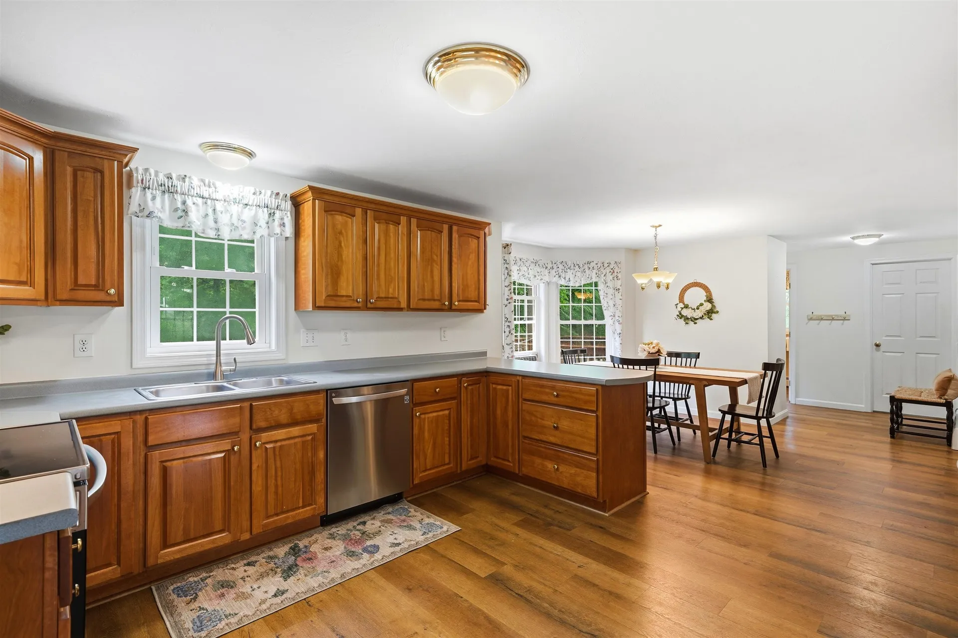 8 Wesley Lane Salem NH 03079