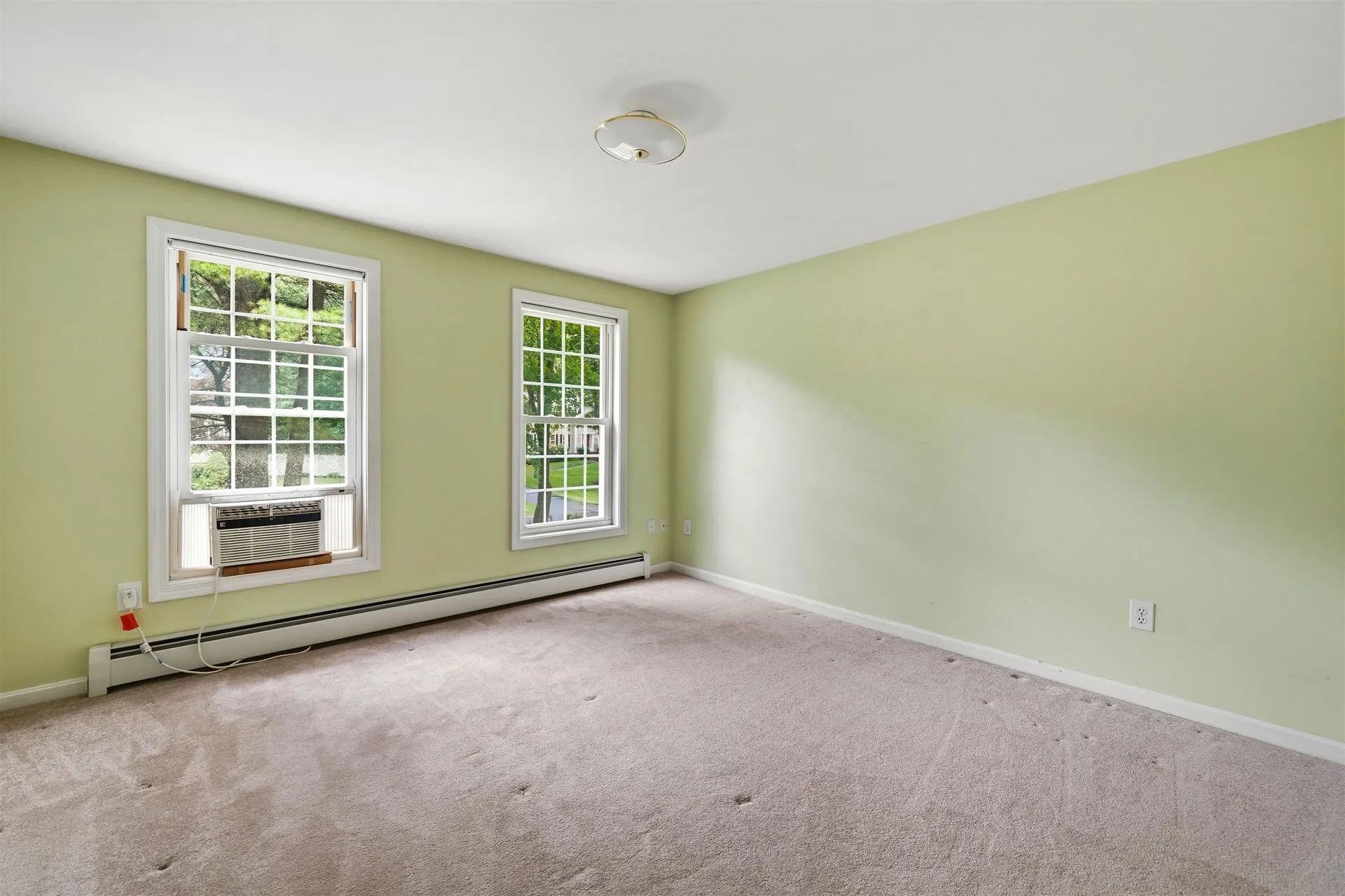 8 Wesley Lane Salem NH 03079