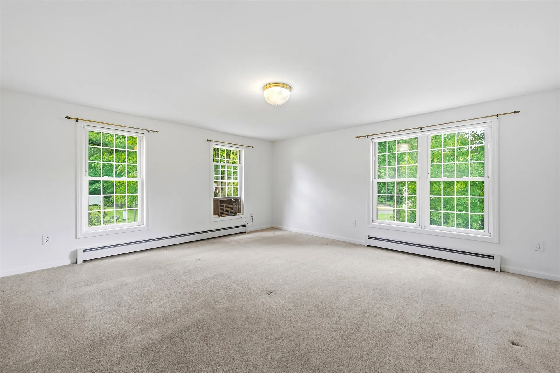 8 Wesley Lane Salem NH 03079