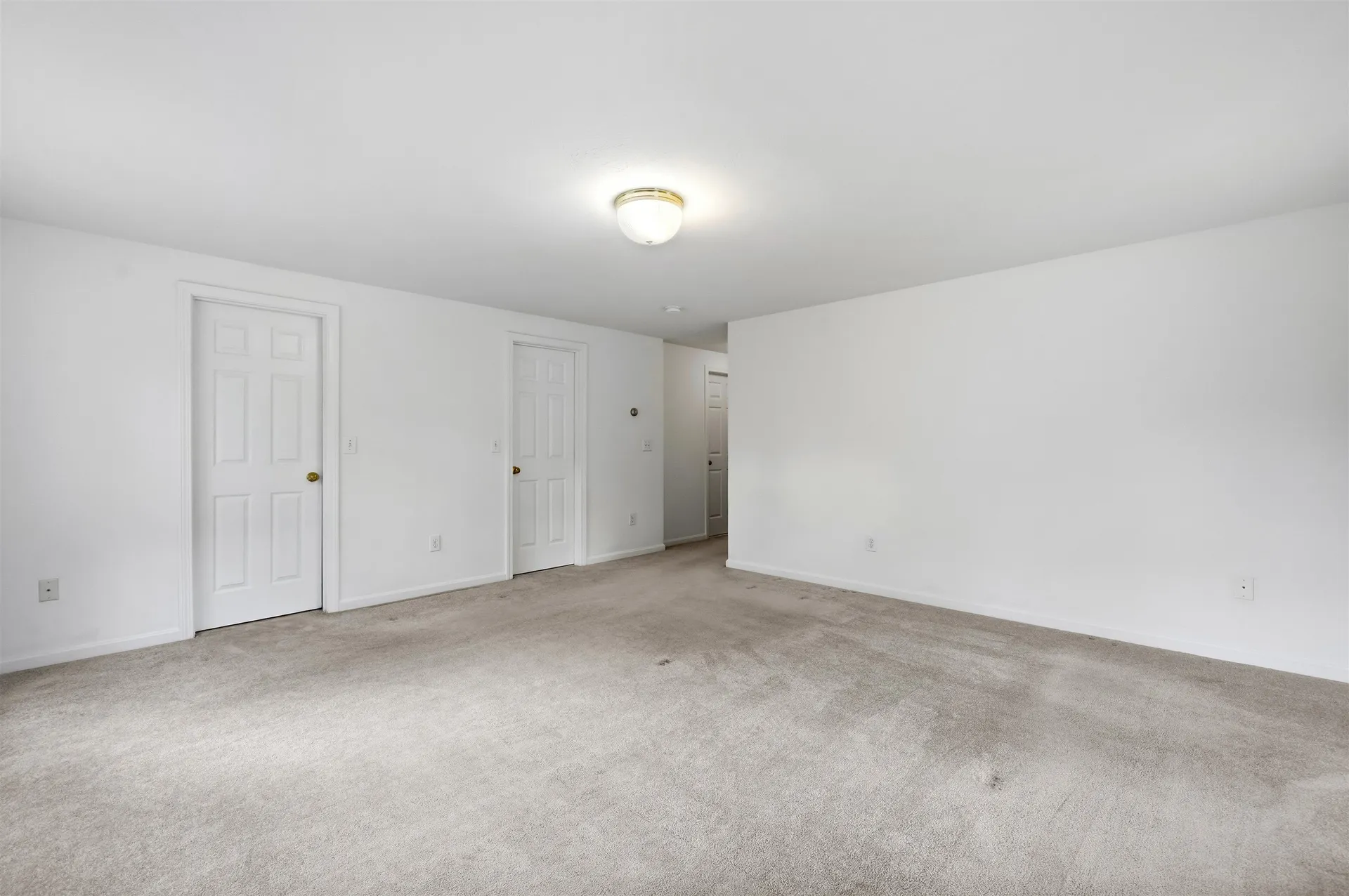 8 Wesley Lane Salem NH 03079
