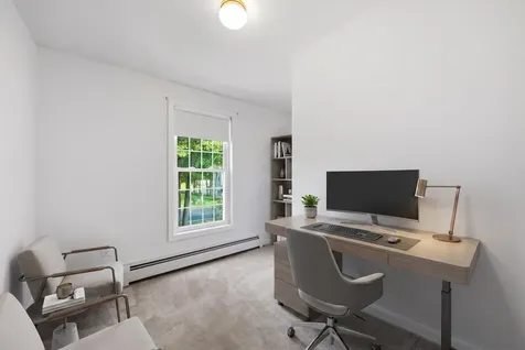 8 Wesley Lane Salem NH 03079