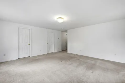 8 Wesley Lane Salem NH 03079