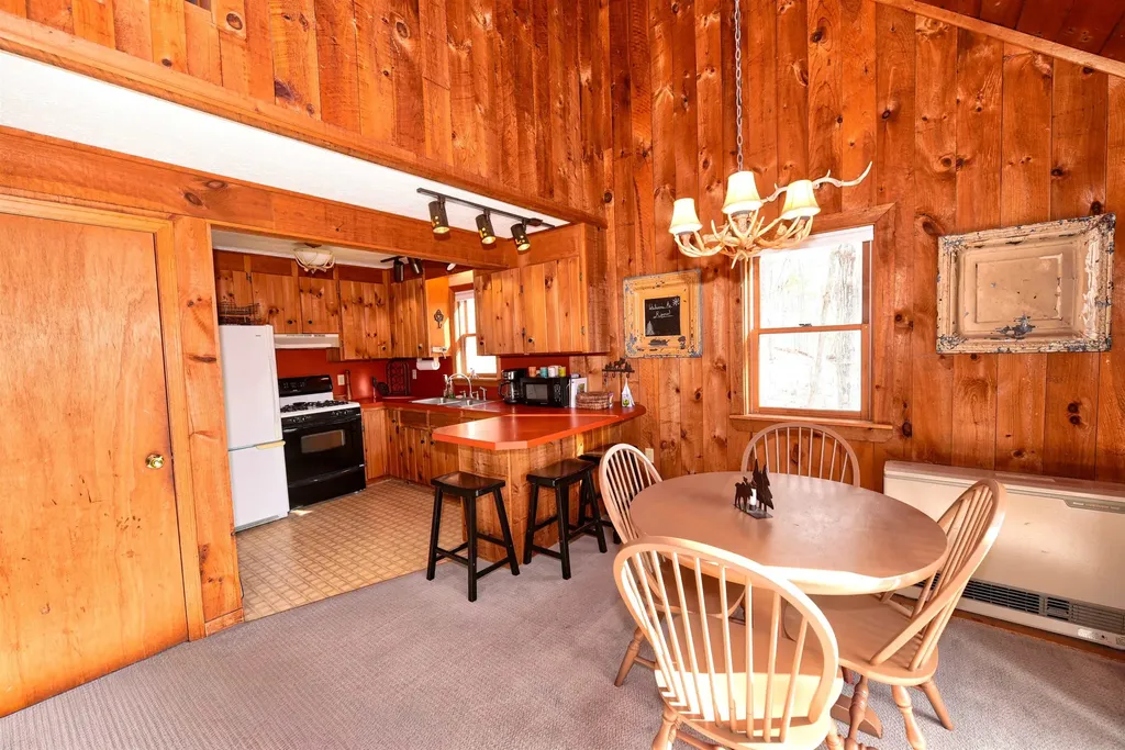 10 Jungfrau Road Madison NH 03849