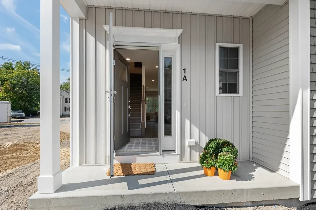 1A Dearborn Circle Goffstown NH 03045