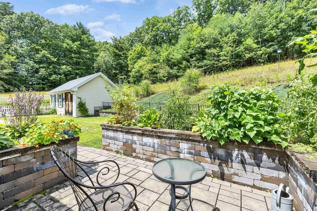 57 Hubbard Pond Road New Ipswich NH 03071