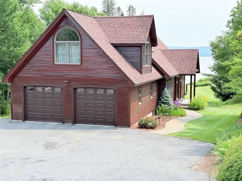 3420 Lake Road Newport City VT 05857