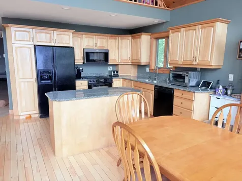 3420 Lake Road Newport City VT 05857