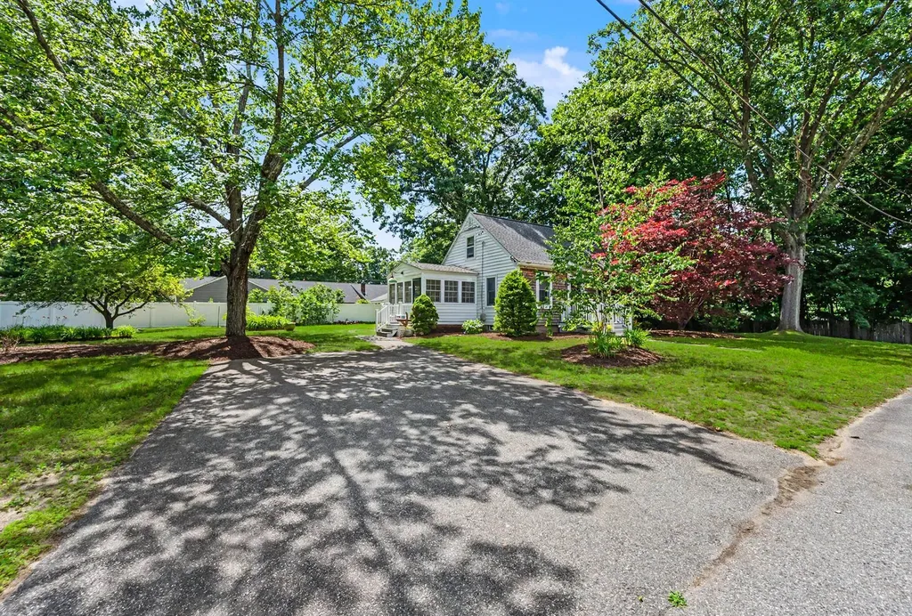 10 Dorrance Street Chelmsford MA 01824