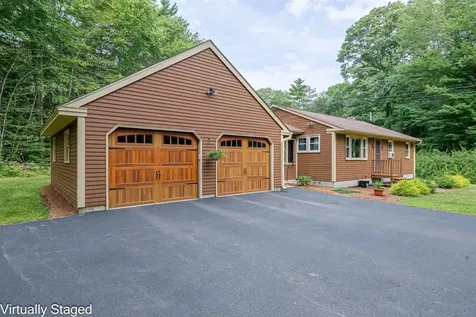 30 Horse Corner Road Chichester NH 03258