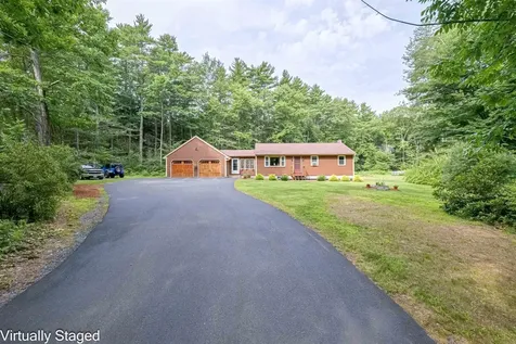 30 Horse Corner Road Chichester NH 03258