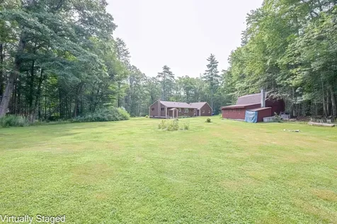 30 Horse Corner Road Chichester NH 03258