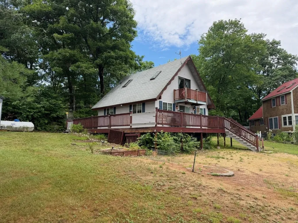 428 Deer Meadow Road Webster NH 03303