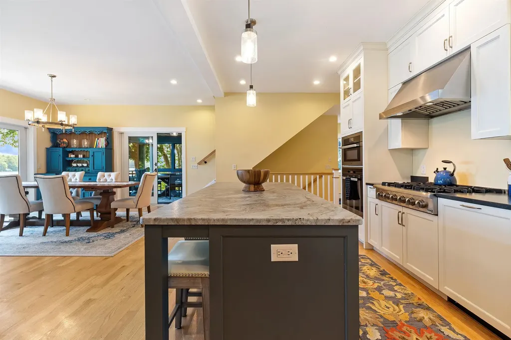 7 Bay Point Lane Sunapee NH 03782