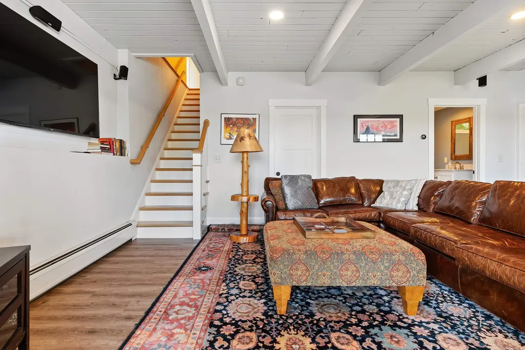 7 Bay Point Lane Sunapee NH 03782