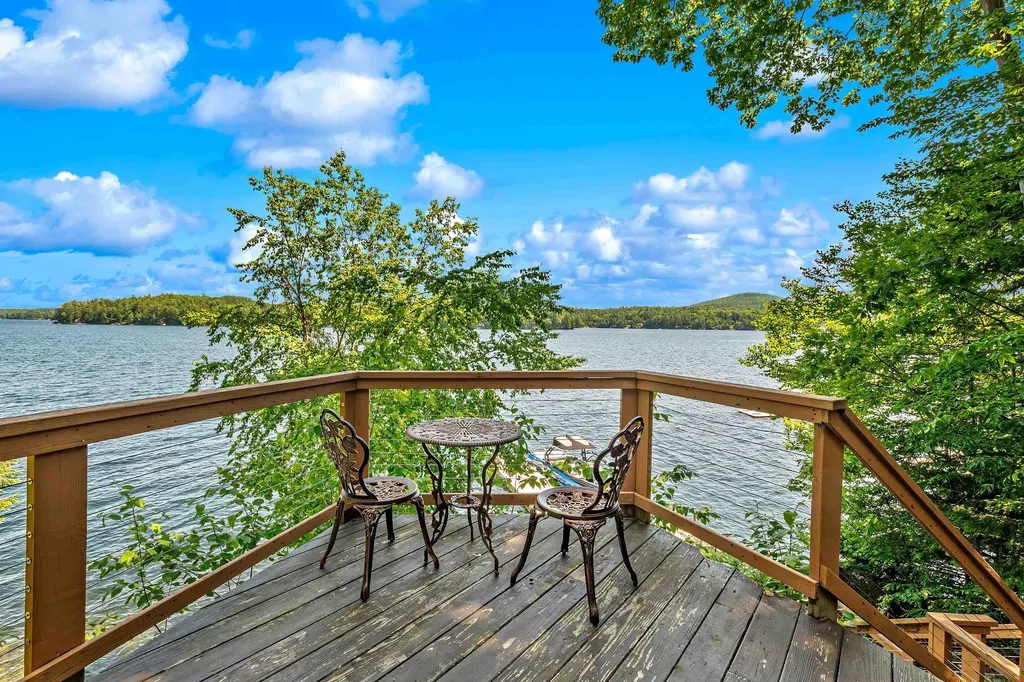 7 Bay Point Lane Sunapee NH 03782