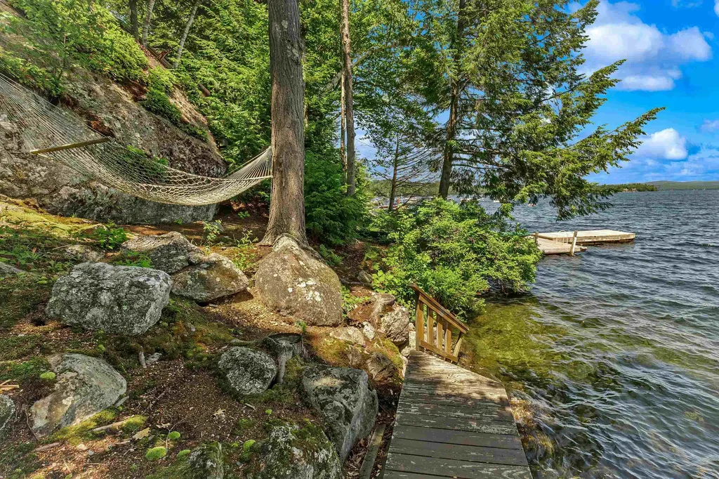 7 Bay Point Lane Sunapee NH 03782