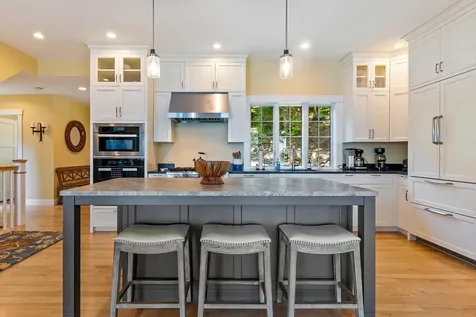 7 Bay Point Lane Sunapee NH 03782