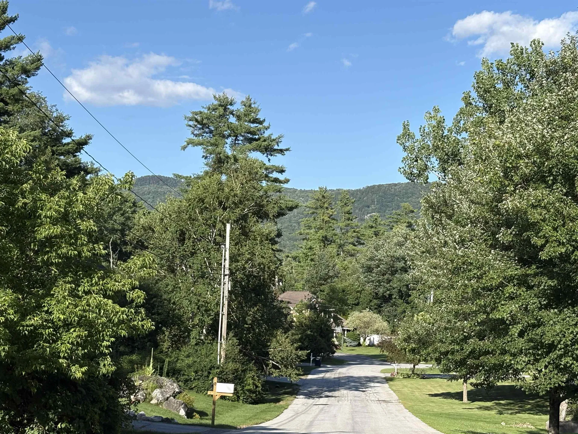 8 Lamontagne Lane Rutland City VT 05701-3782