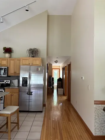 8 Lamontagne Lane Rutland City VT 05701-3782