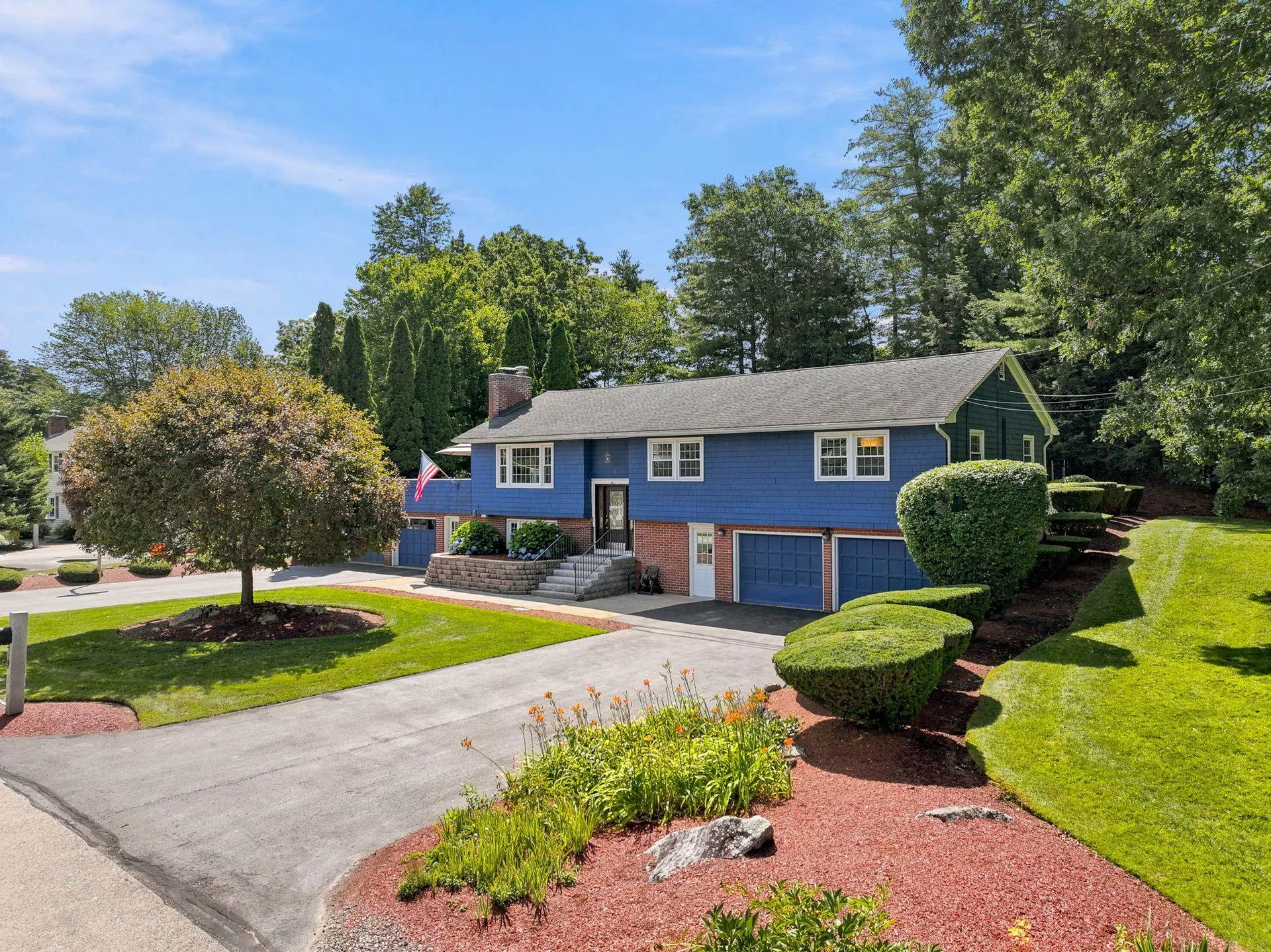 12 Deerhaven Drive Nashua NH 03064