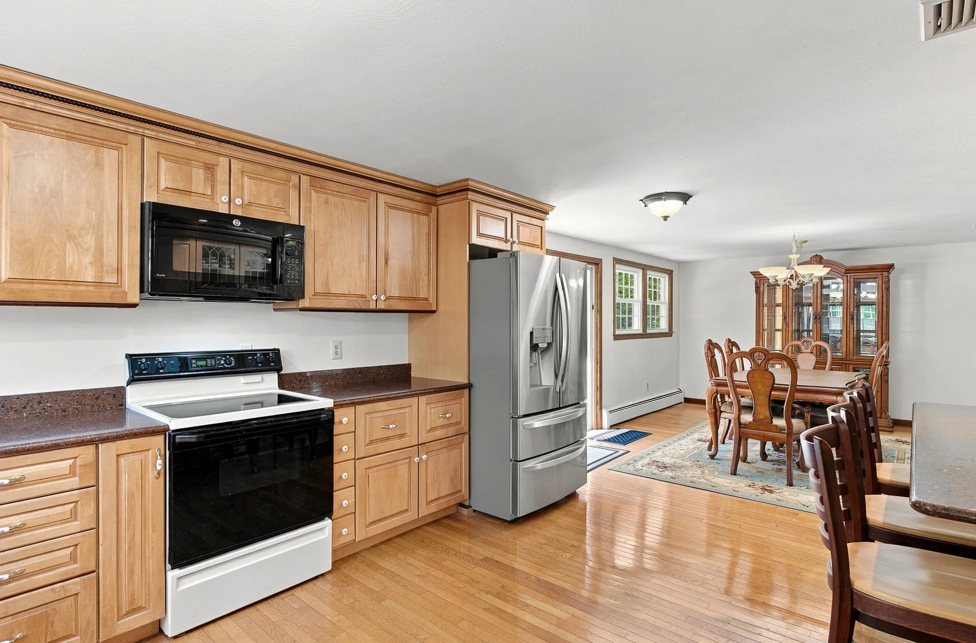 12 Deerhaven Drive Nashua NH 03064