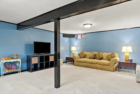 12 Deerhaven Drive Nashua NH 03064