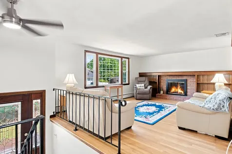 12 Deerhaven Drive Nashua NH 03064