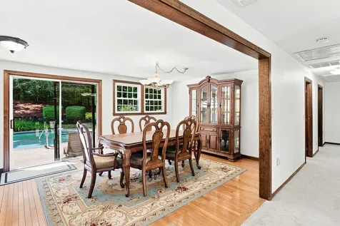 12 Deerhaven Drive Nashua NH 03064