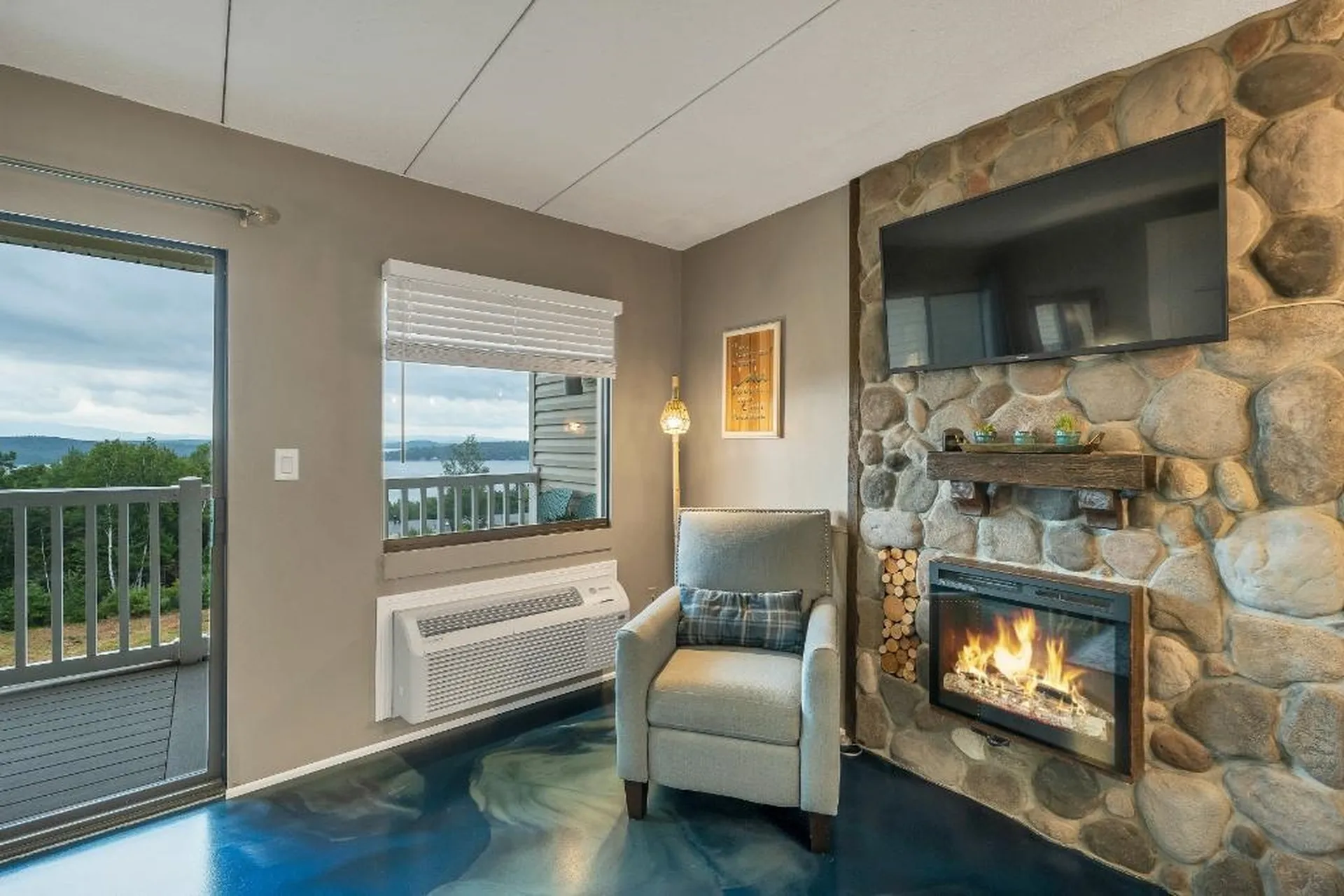 375 Endicott Street N Laconia NH 03246